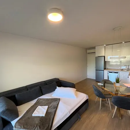 Apartment Adriana *